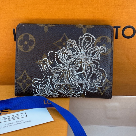 ✅Authentic ✅Louis Vuitton Coin Purse Wallet - Picture 3 of 16